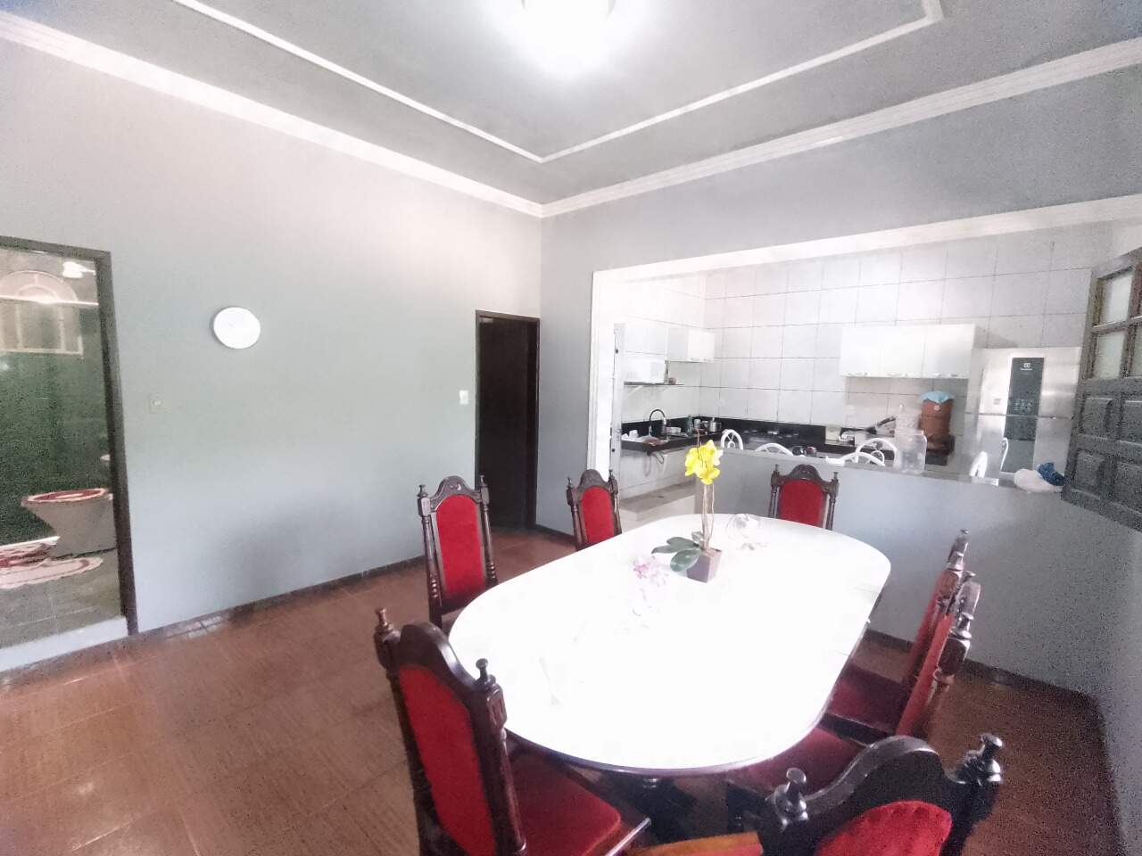 Casa para alugar com 3 quartos, 300m² - Foto 11