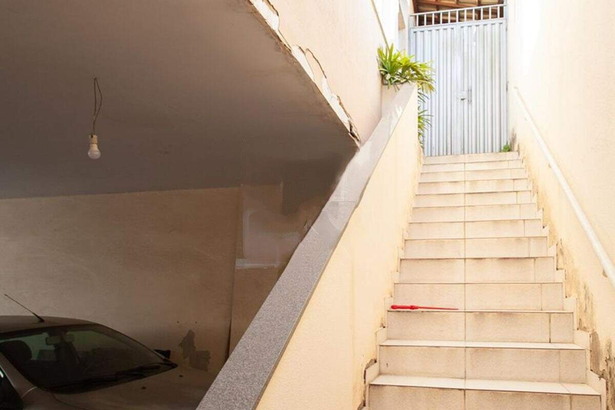 Casa à venda com 2 quartos, 63m² - Foto 9