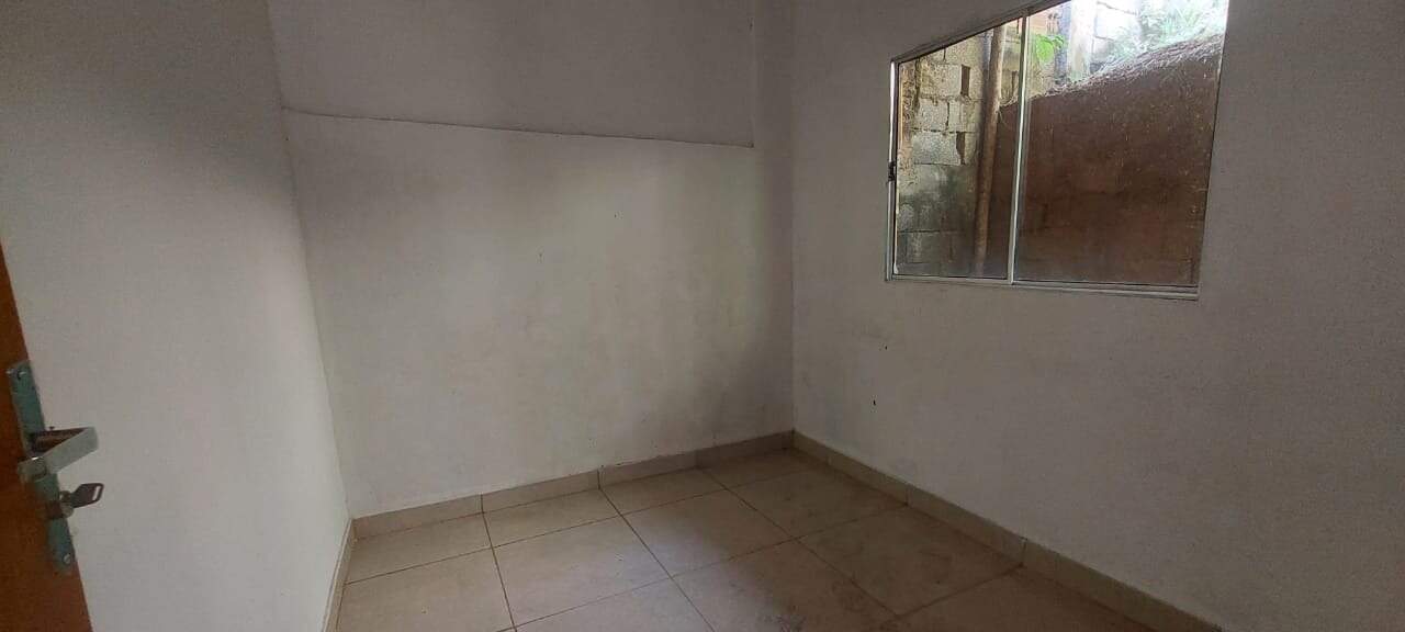 Casa para alugar com 3 quartos, 120m² - Foto 9