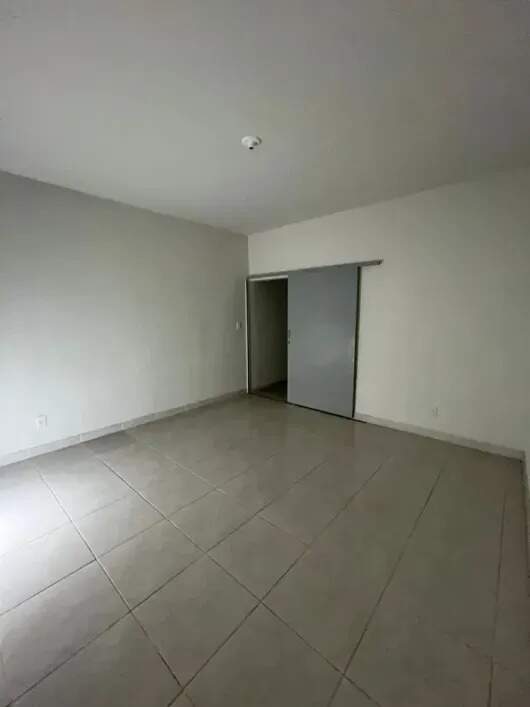 Casa para alugar com 5 quartos, 425m² - Foto 10