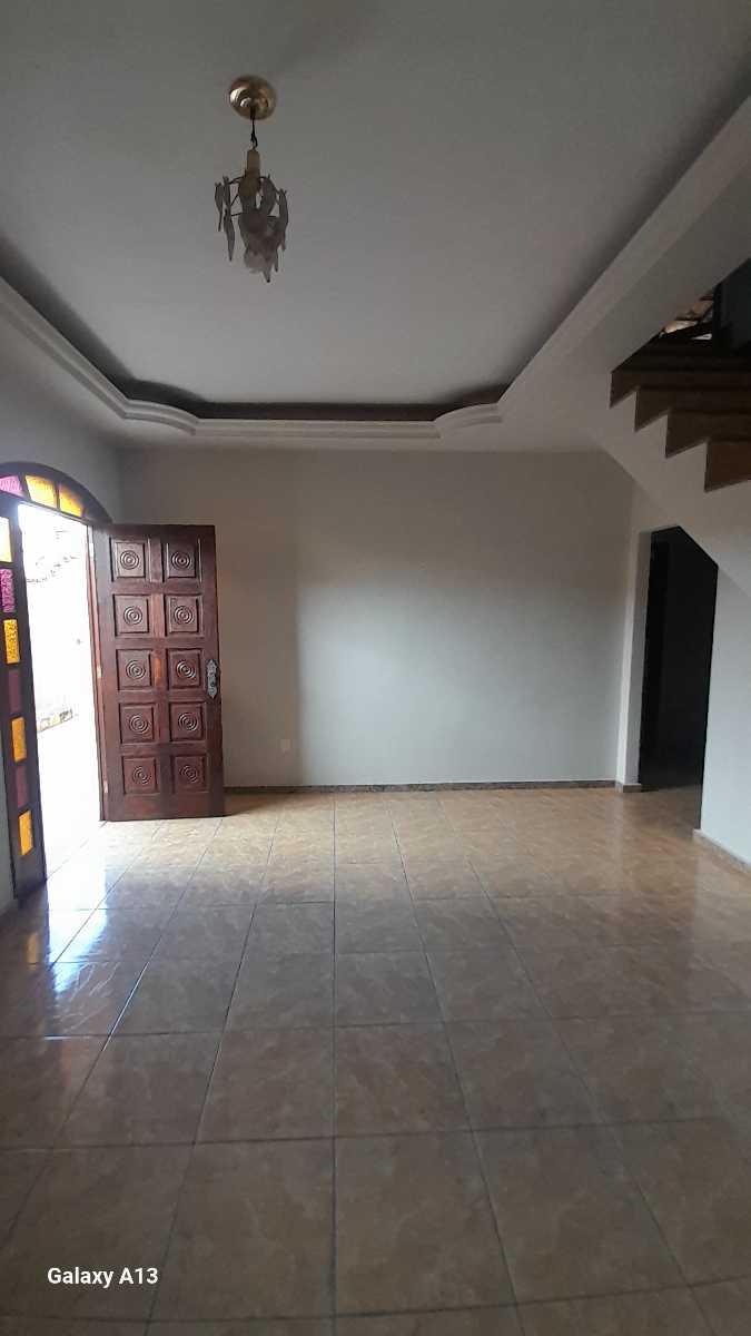 Casa para alugar com 2 quartos, 110m² - Foto 1