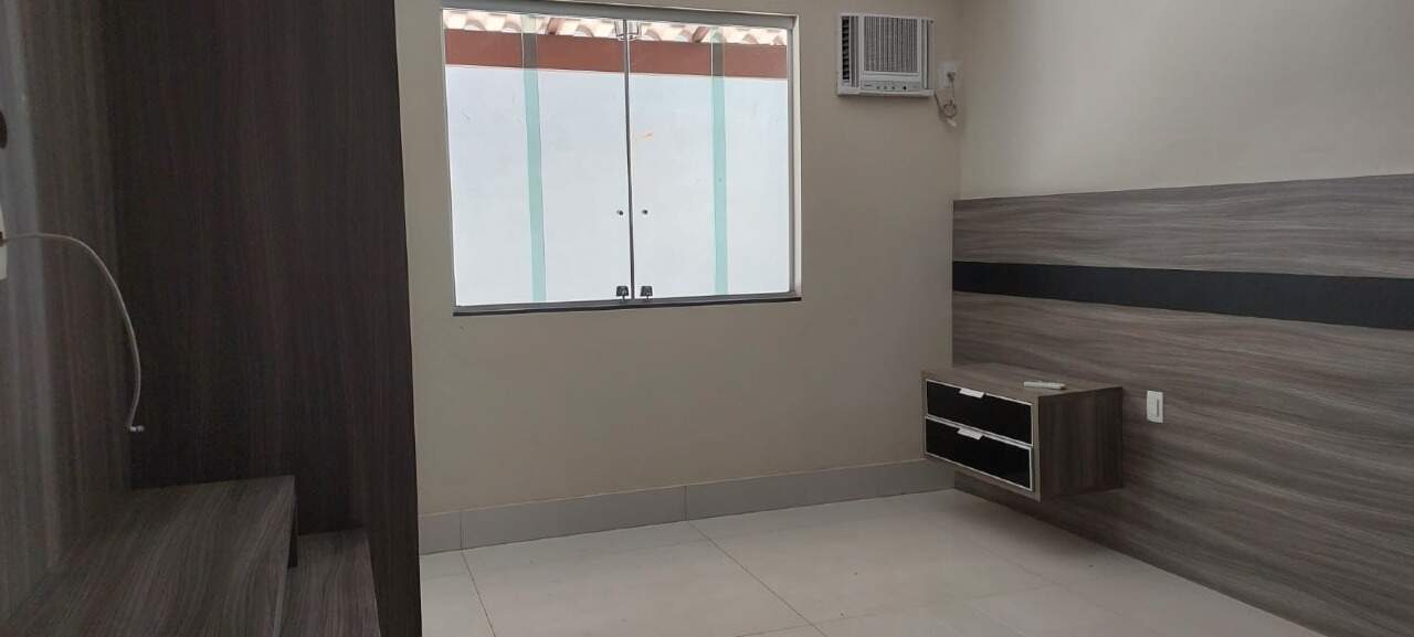 Casa para alugar com 3 quartos, 90m² - Foto 5