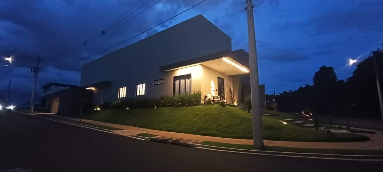 Casa Condomínio, Vende-se, Damha 3, Uberaba-MG.