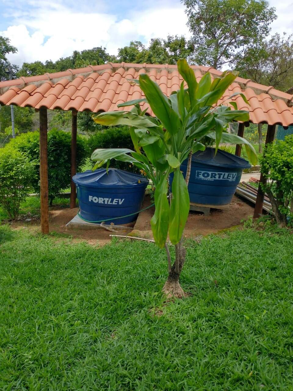 Sítio à venda com 25 quartos, 10000m² - Foto 2