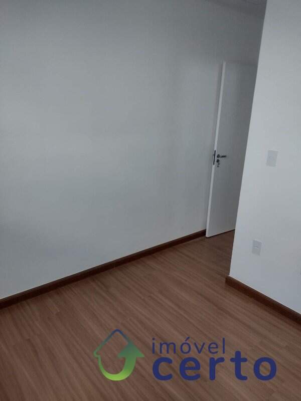 Apartamento para alugar com 2 quartos, 53m² - Foto 13