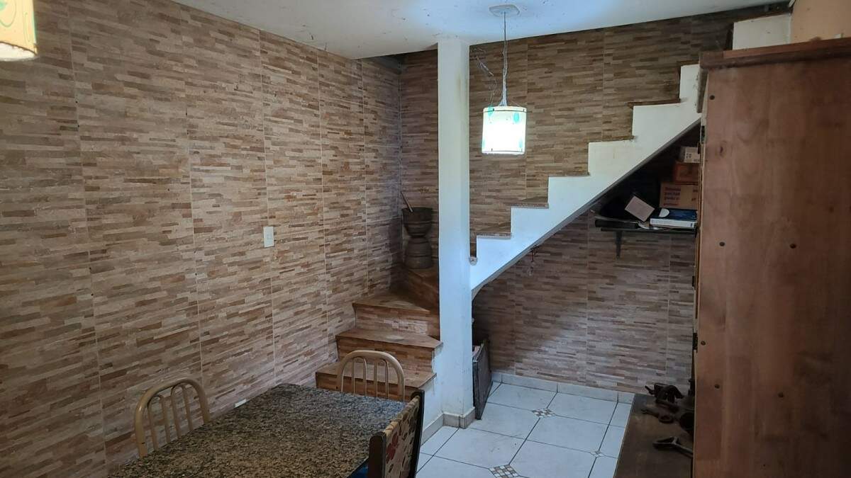 Casa à venda com 2 quartos, 233m² - Foto 9