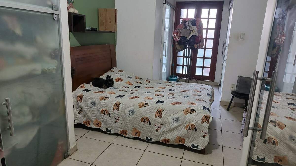 Casa à venda com 2 quartos, 233m² - Foto 11