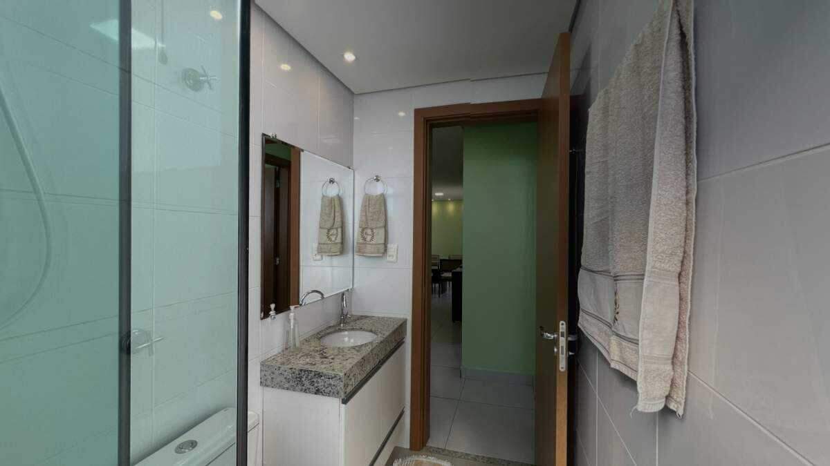 Apartamento à venda com 3 quartos, 73m² - Foto 4