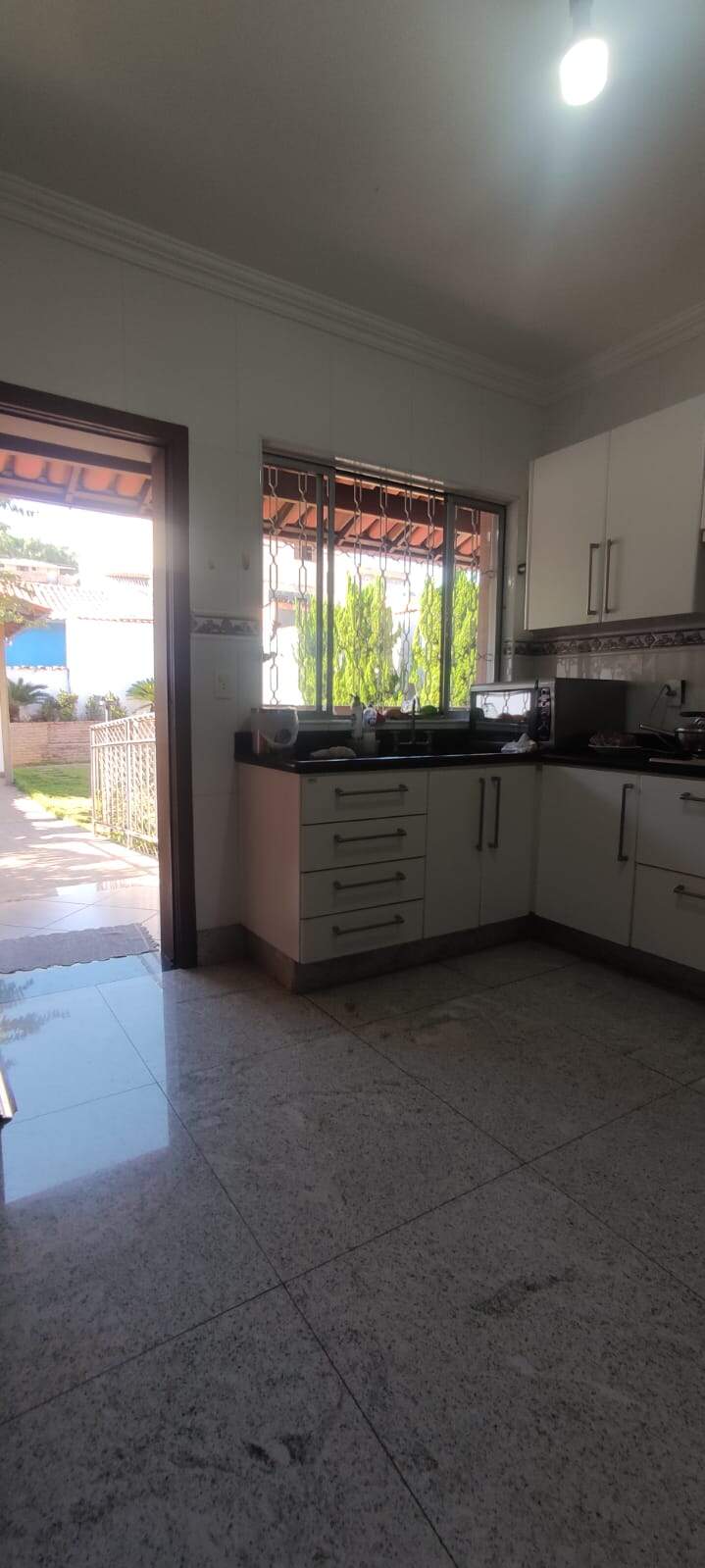 Casa à venda com 3 quartos, 143m² - Foto 5