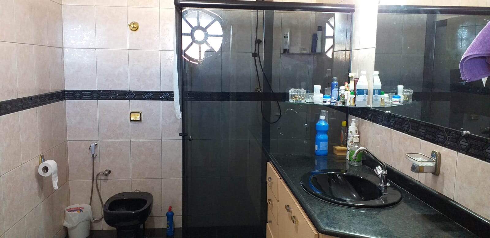 Casa para alugar com 4 quartos, 360m² - Foto 4