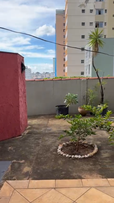 Casa à venda com 4 quartos, 400m² - Foto 11
