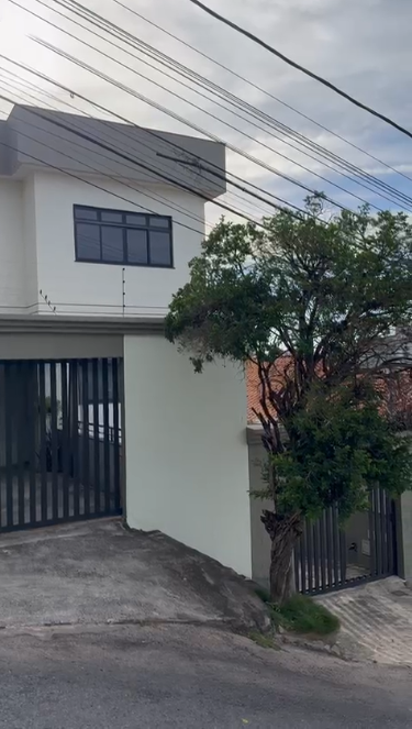 Casa à venda com 4 quartos, 400m² - Foto 3