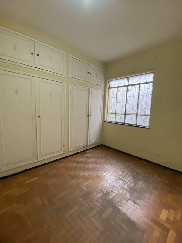 Casa, 6 quartos, 360 m² - Foto 2