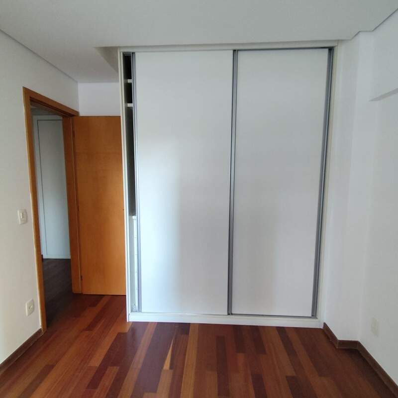 Apartamento à venda com 4 quartos, 167m² - Foto 25
