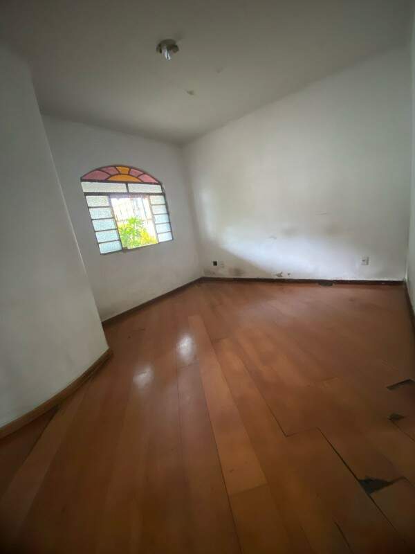 Casa para alugar com 4 quartos, 400m² - Foto 18