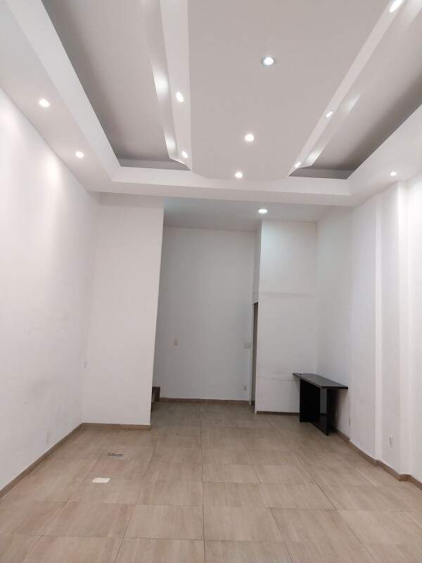 Loja-Salão para alugar, 98m² - Foto 4