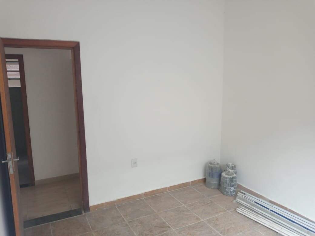 Casa para alugar com 3 quartos, 65m² - Foto 18