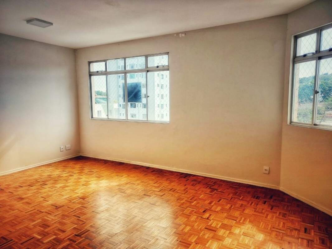 Apartamento à venda com 3 quartos, 118m² - Foto 1