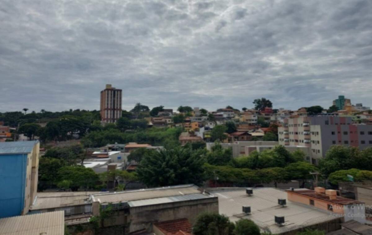 Apartamento à venda com 3 quartos, 118m² - Foto 3