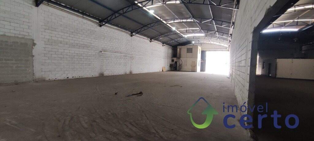 Depósito-Galpão, 840 m² - Foto 1