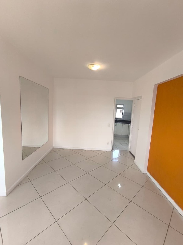Apartamento, 2 quartos, 75 m² - Foto 2