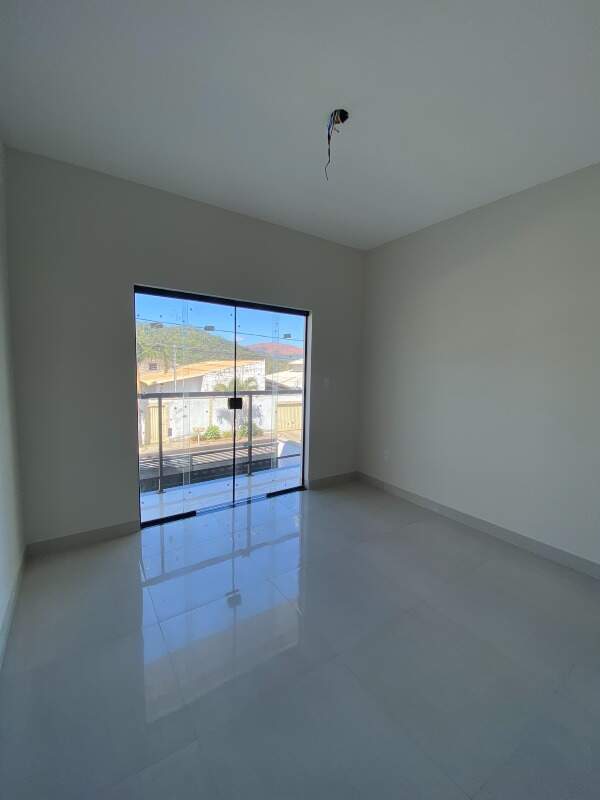 Casa, 3 quartos, 95 m² - Foto 1