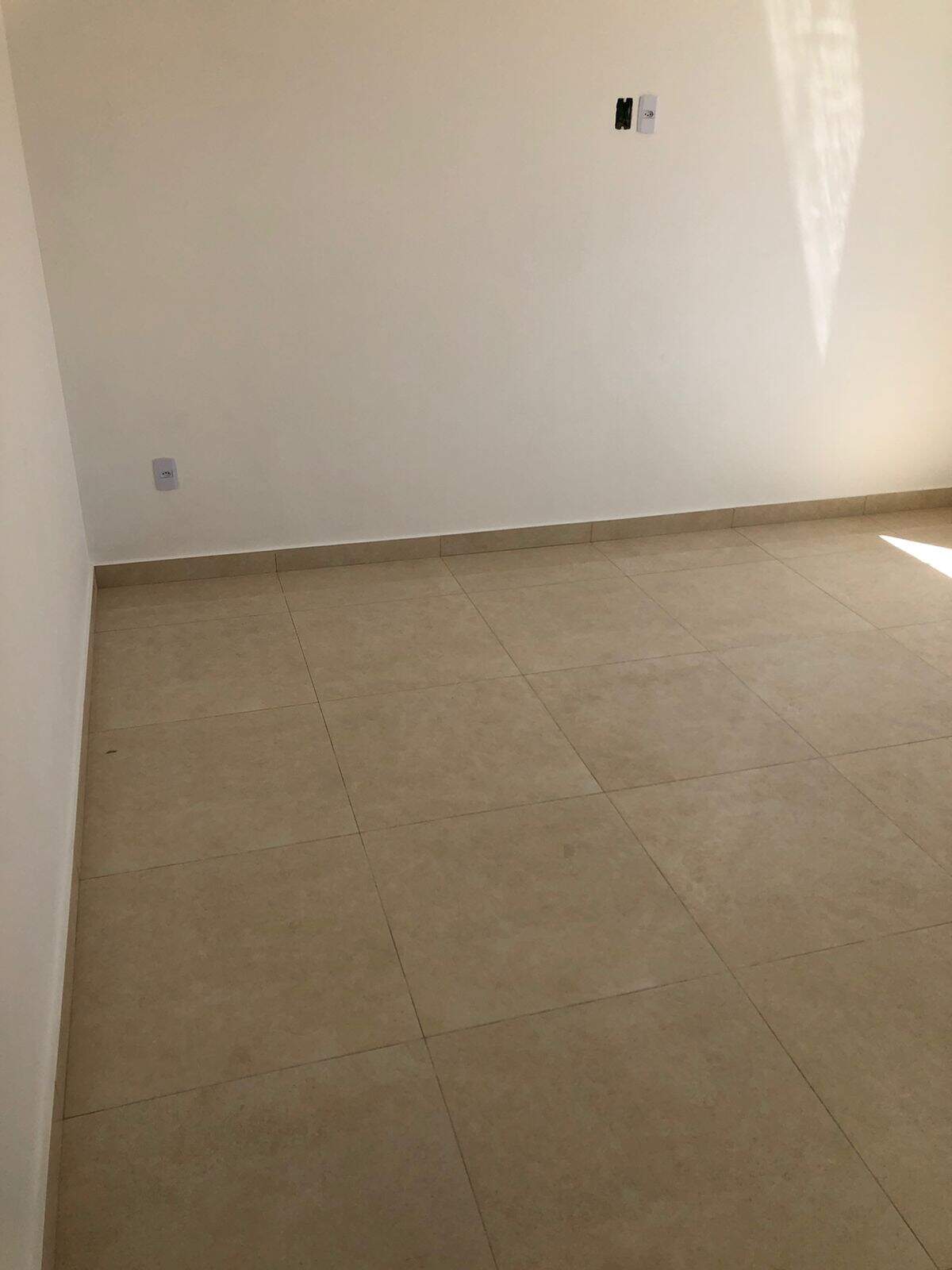 Casa à venda com 3 quartos, 127m² - Foto 2