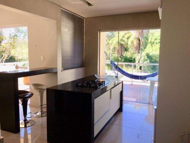 Casa à venda com 4 quartos, 270m² - Foto 7