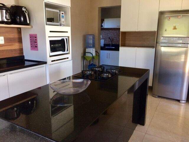 Casa à venda com 4 quartos, 270m² - Foto 8