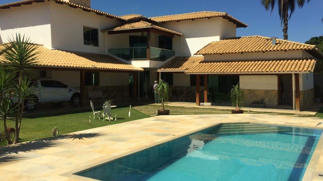 Casa à venda com 4 quartos, 780m² - Foto 1