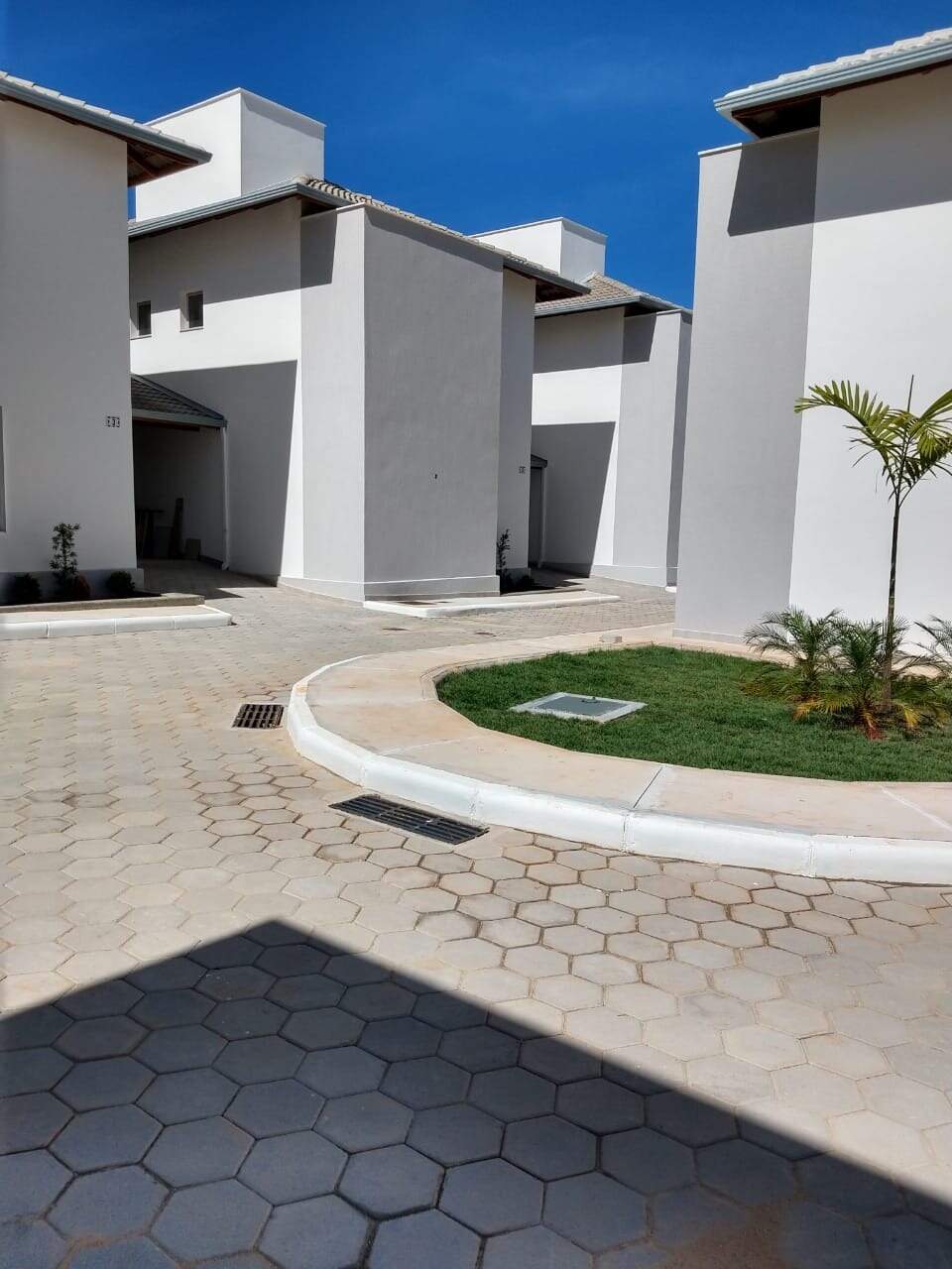 Casa de Condomínio à venda com 3 quartos, 119m² - Foto 1