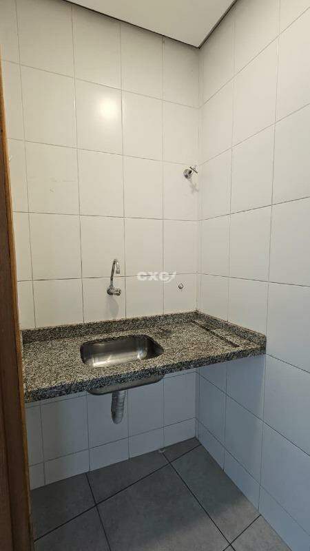 Sala Comercial para aluguelVila MarietaSão Paulo: SALA COMERCIAL PARA LOCAÇÃO NA AVENIDA SÃO MIGUEL 