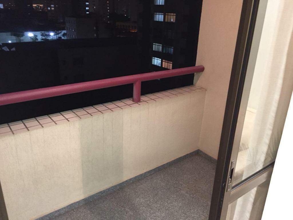 Apartamento à vendaMoocaSão Paulo: Sacada