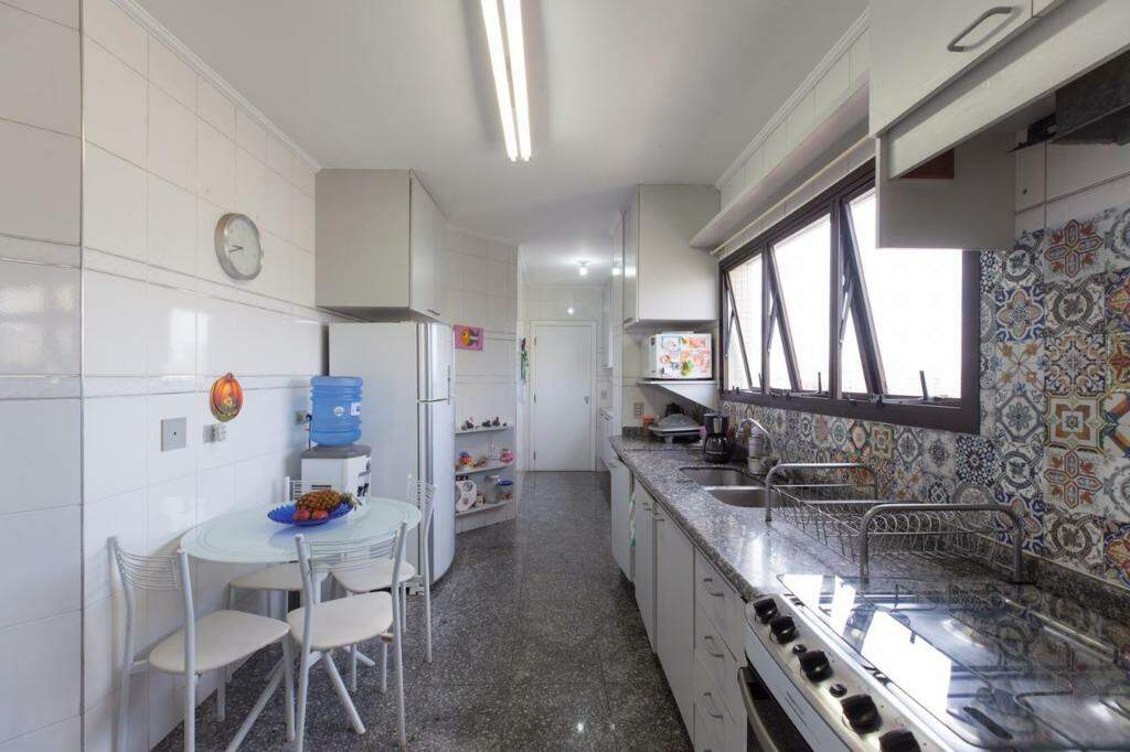 Apartamento à vendaVila Regente FeijóSão Paulo: Apartamento Pertinho do metrô Tatuapé seno apenas 6min de carro.