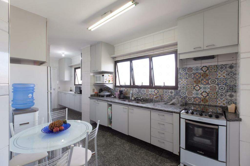Apartamento à vendaVila Regente FeijóSão Paulo: Apartamento Pertinho do metrô Tatuapé seno apenas 6min de carro.