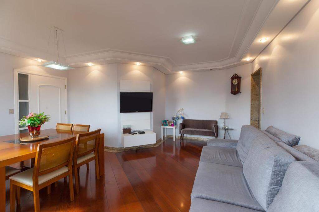 Apartamento à vendaVila Regente FeijóSão Paulo: Apartamento Pertinho do metrô Tatuapé seno apenas 6min de carro.