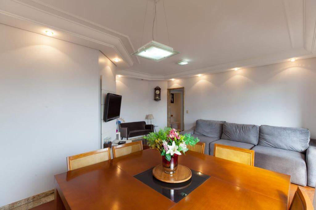 Apartamento à vendaVila Regente FeijóSão Paulo: Apartamento Pertinho do metrô Tatuapé seno apenas 6min de carro.