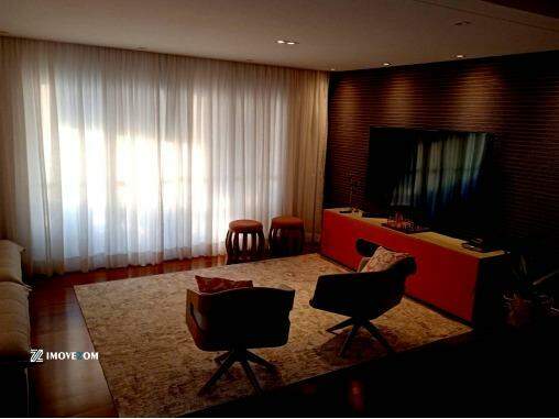 Apartamento à vendaTatuapéSão Paulo: Apartamento com 2 vagas de garagem e depósito para alugar no Tatuapé