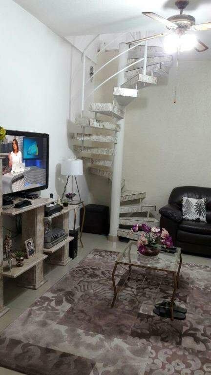Casa à vendaTatuapéSão Paulo: Imóvel com 2 casas no terreno disponível a venda e locação - Tatuapé - São Paulo - SP