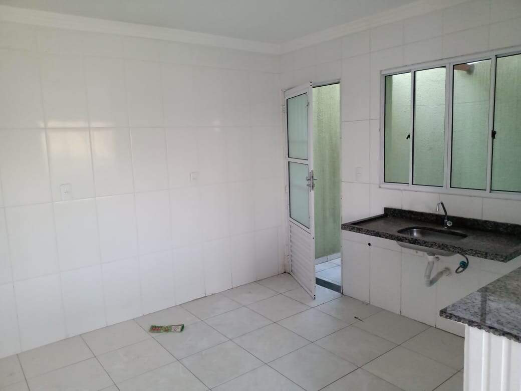 Sobrado à vendaVila MatildeSão Paulo:  Sobrado com 03 quartos e vaga de garagem à venda na Vila Matilde 
