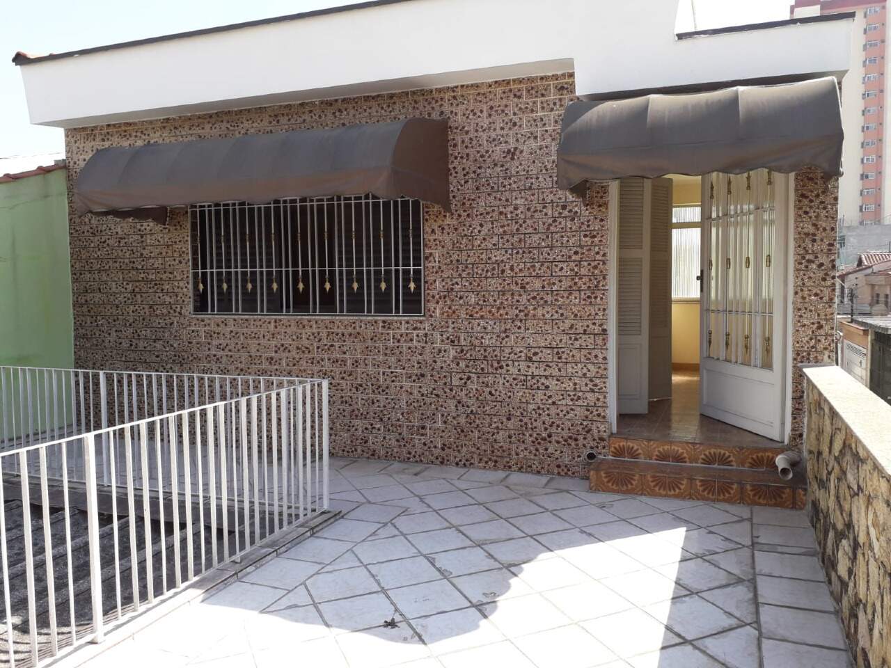 Sobrado à vendaVila SantanaSão Paulo: Sobrado com 4 quartos 4 vagas à venda na Penha - São Paulo - SP