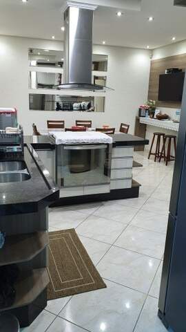 Sobrado à vendaVila MatildeSão Paulo: Sobrado com 3 suítes 7 vagas à venda na Vila Matilde - São Paulo - SP