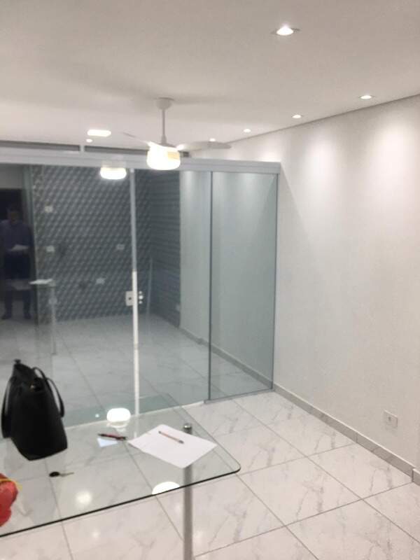Apartamento à vendaLiberdadeSão Paulo: Kitnet à venda na Liberdade!