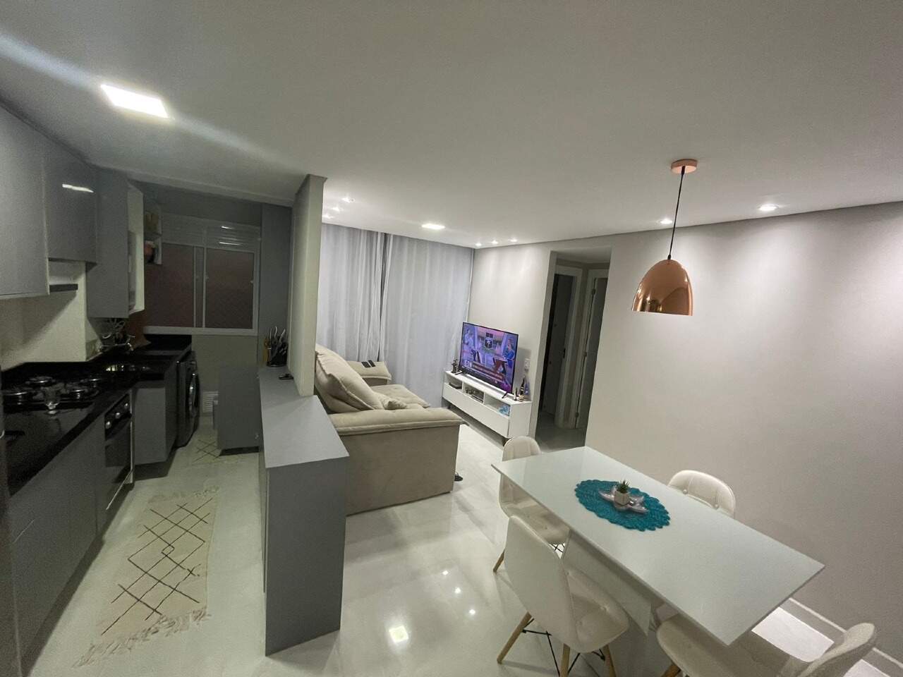Apartamento à vendaLiberdadeSão Paulo: Apartamento com 2 quartos 1 vaga à venda na Liberdade