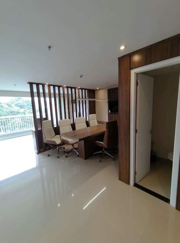Apartamento à vendaParque Renato MaiaGuarulhos: Sala Comercial 70m² à venda no Condomínio Vila Alameda - Guarulhos - MAIA