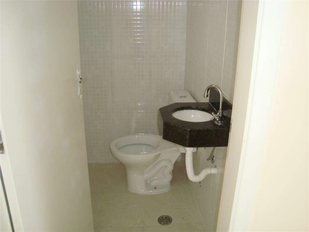Sobrado à vendaVila MatildeSão Paulo: Sobrado com 100 m² com 2 suítes e 4 vagas.