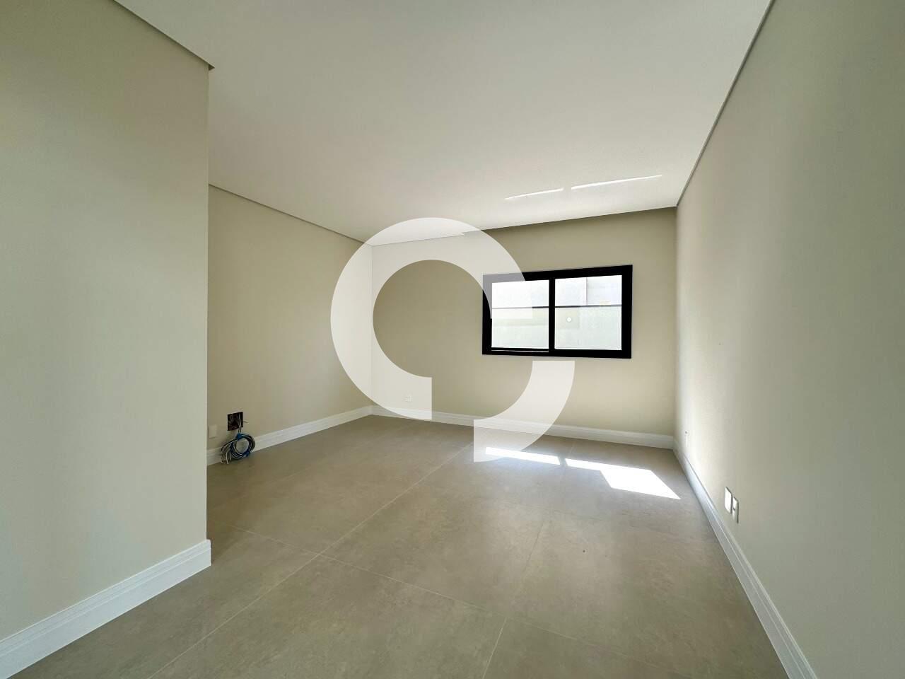 Casa em Condomínio à venda no Alphaville Dom Pedro: 