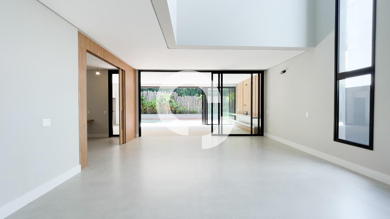 Casa em Condomínio à venda no Alphaville Dom Pedro 3: 