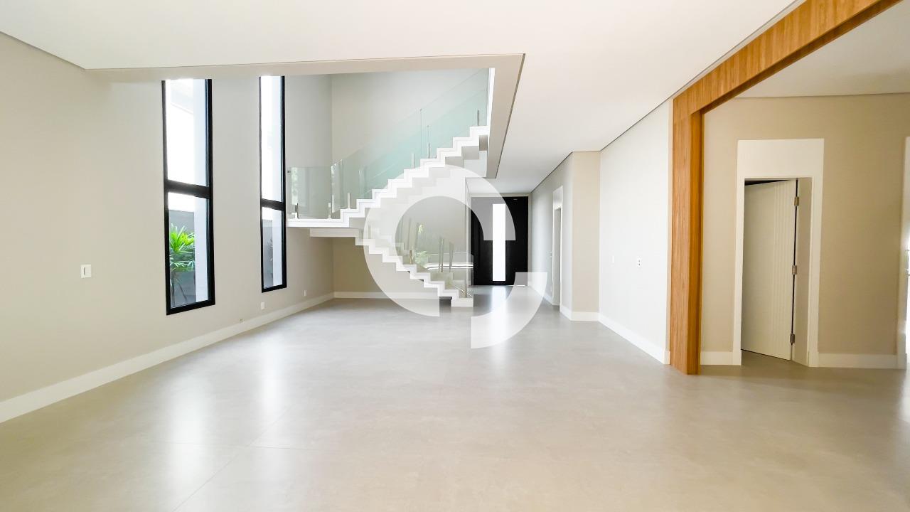 Casa em Condomínio à venda no Alphaville Dom Pedro 3: 