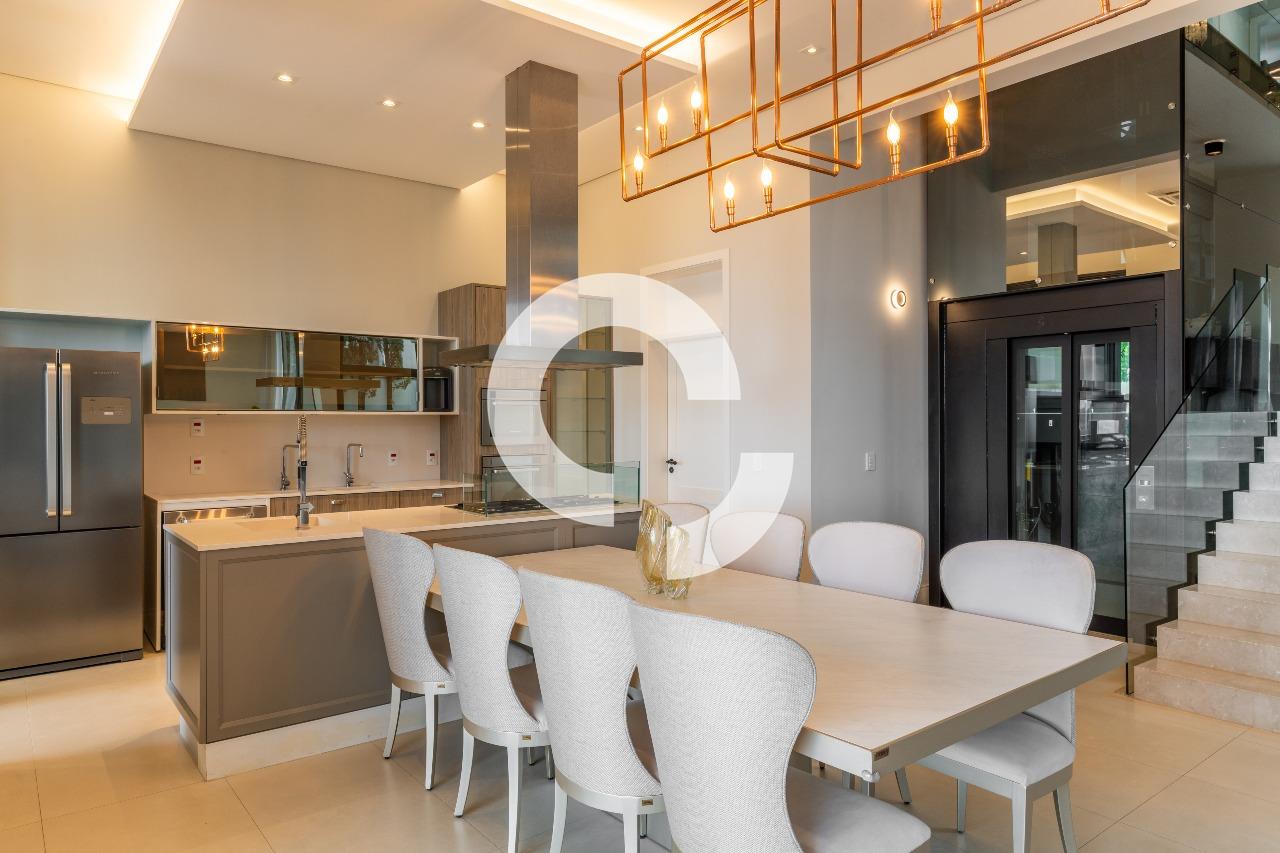 Casa em Condomínio à venda no Sousas: 